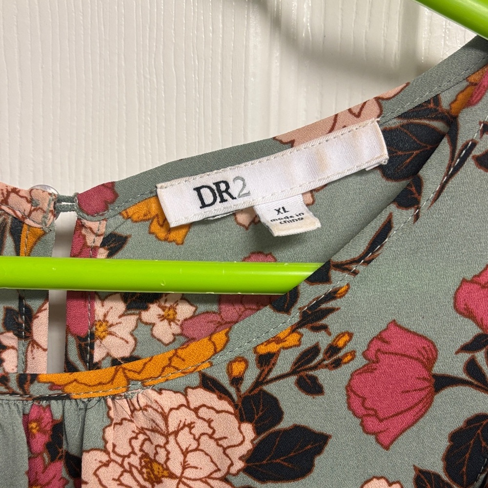 DR2 Floral Ruffle Sleeve Blouse in Green and Pink - Picture 2 of 7